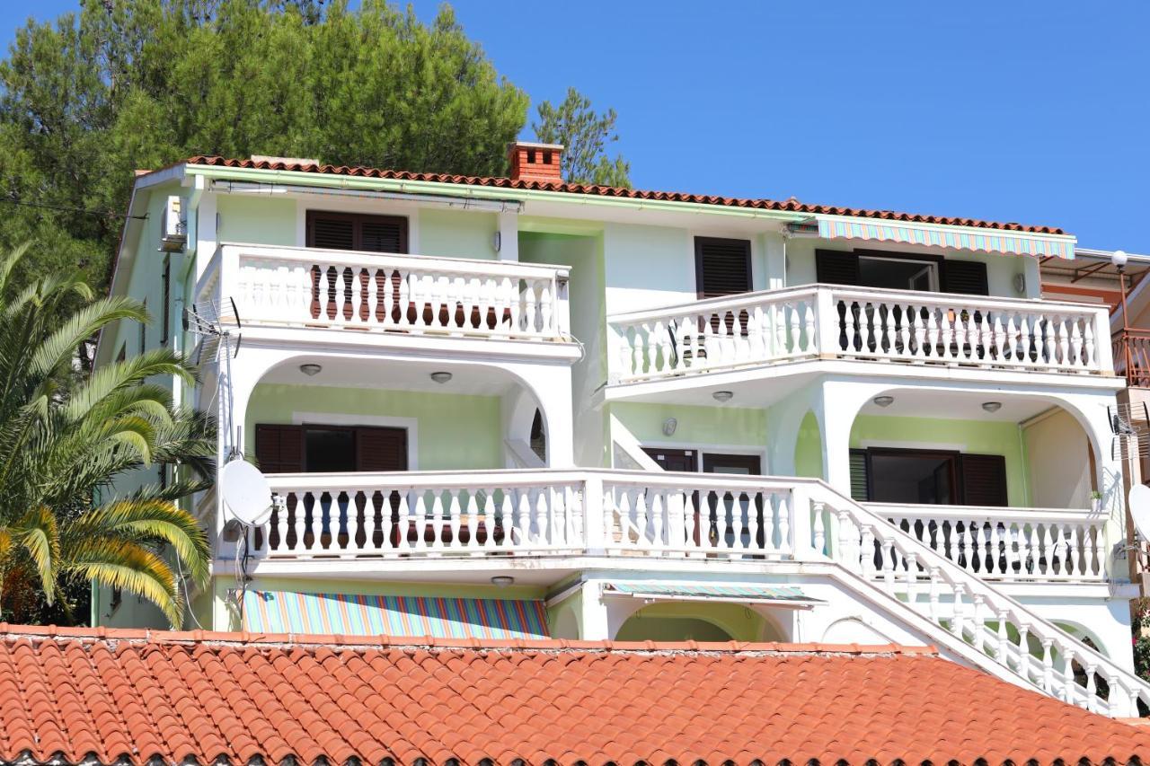 Greenhouse Family Apartments Рабац Екстериор снимка