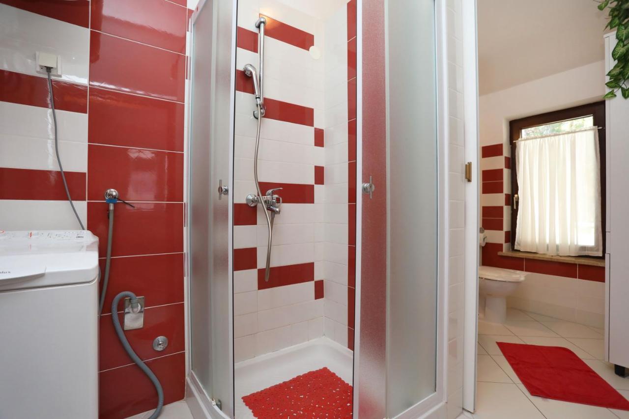 Greenhouse Family Apartments Рабац Екстериор снимка