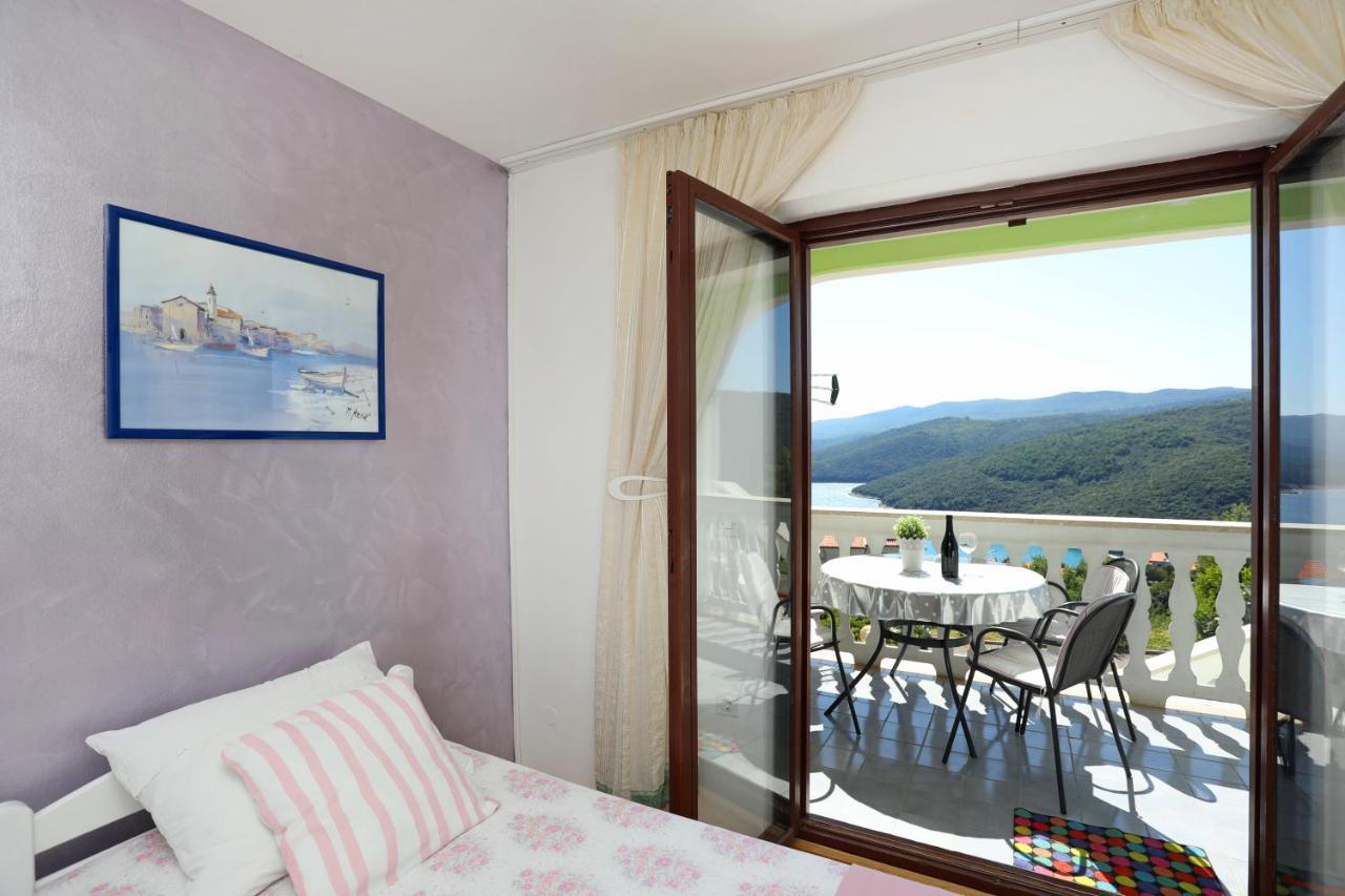 Greenhouse Family Apartments Рабац Екстериор снимка